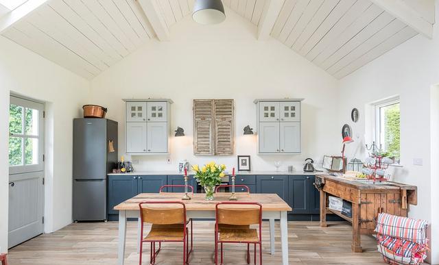 What Makes a House a Farmhouse Style