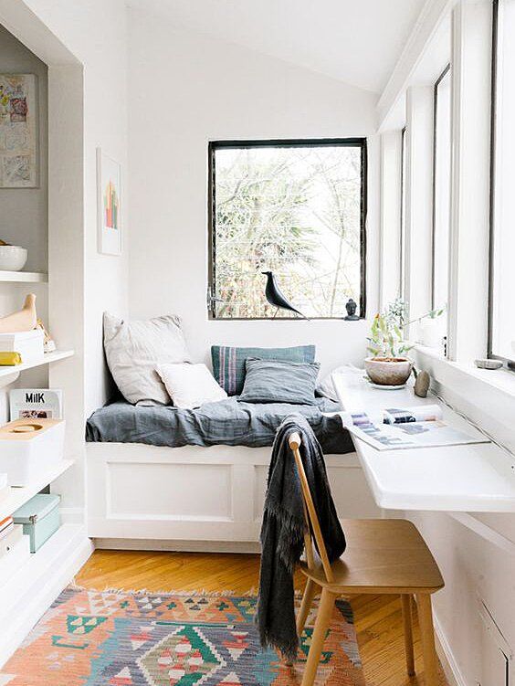 How to decorate a daybed