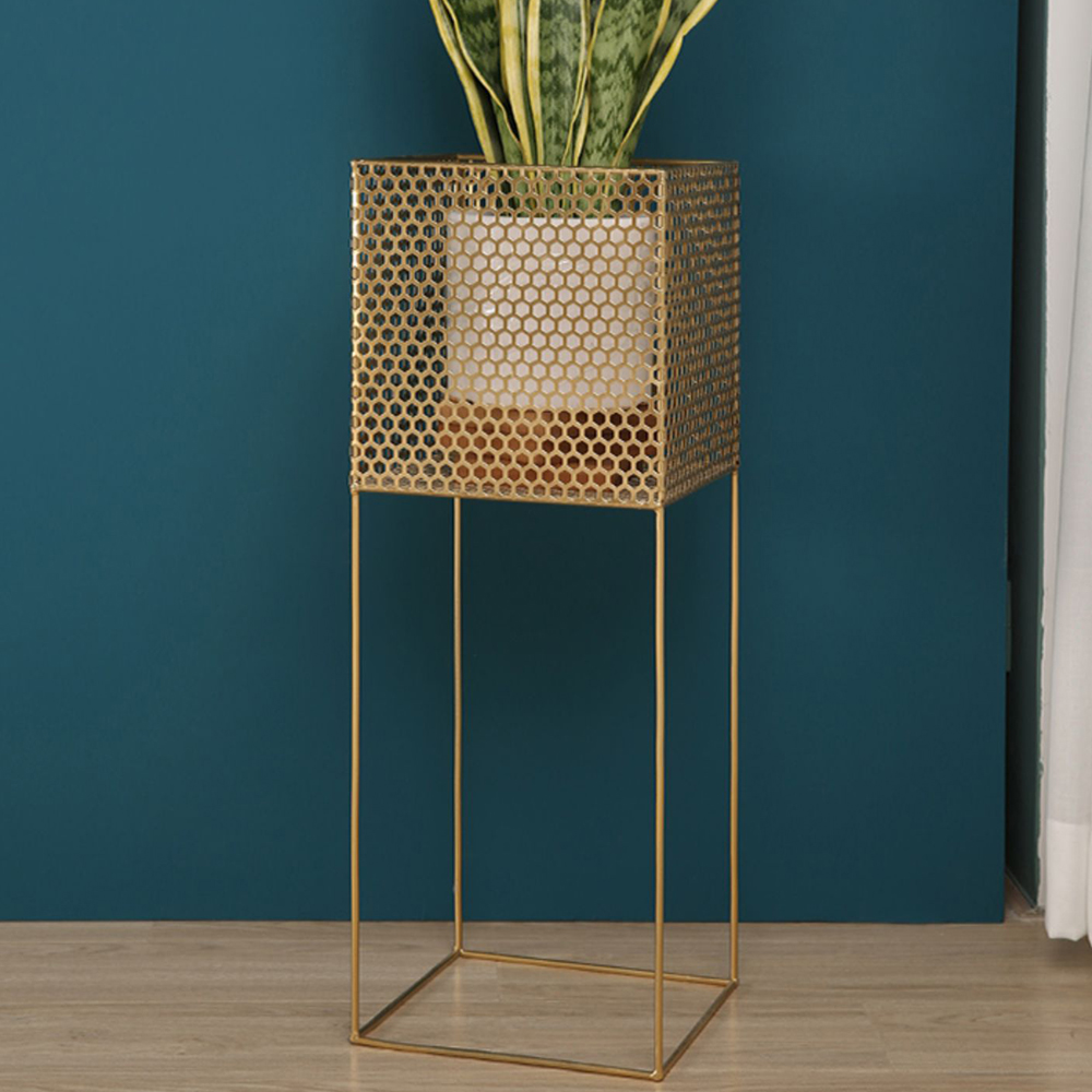Black/Gold Chic Freestanding Cube Plant Stand in Golden