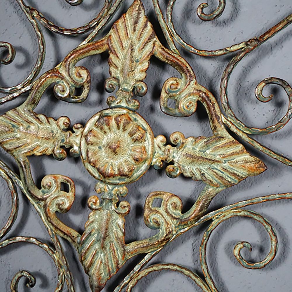 Retro Baroco Style Metal Hollow Flowers Wall Decor Home Art