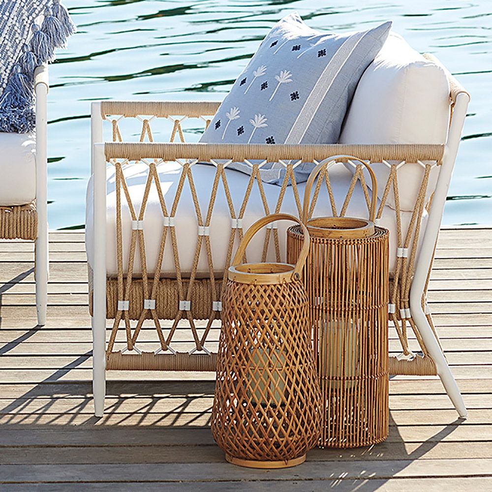 Woven Rope Outdoor Armchair Accent Chair with White Polyester Pillow