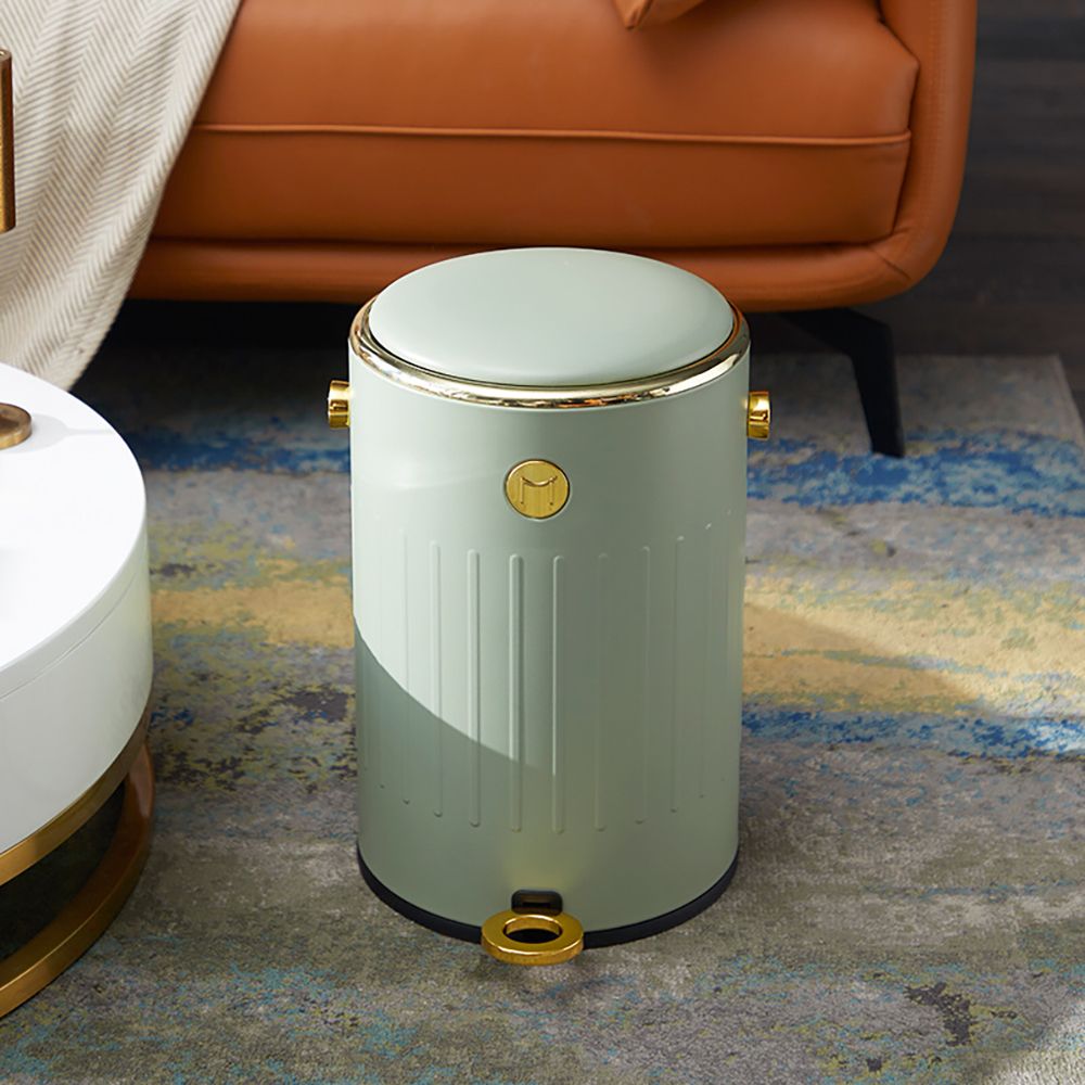 Modern Step On Kitchen Trash Can OdorFree Trash Can with Handle