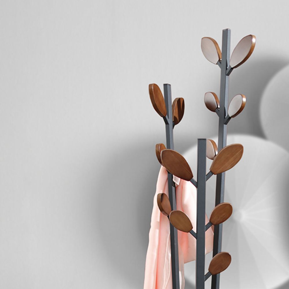 Scandinavian Style LeafShaped Coat Rack in Black
