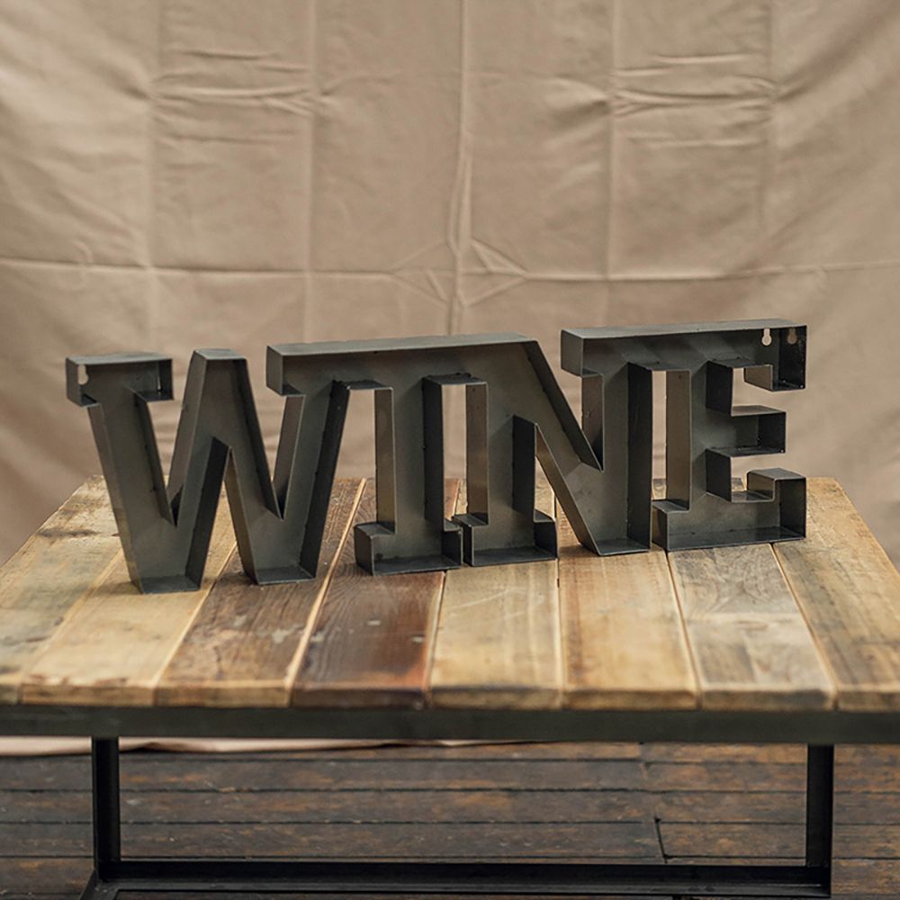 Industrial Wine Cork Holder Wall Decor Storage Rack in Metal