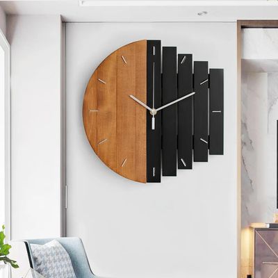 Horloge murale en bois de style industriel abstrait