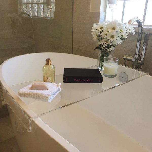 clear bathtub tray