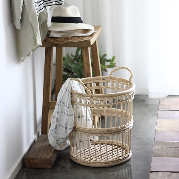 French Country Style Wood Bead Hollow Out Weave Rattan Storage Basket With Double Handles Cylindric Laundry Hamper In Beige