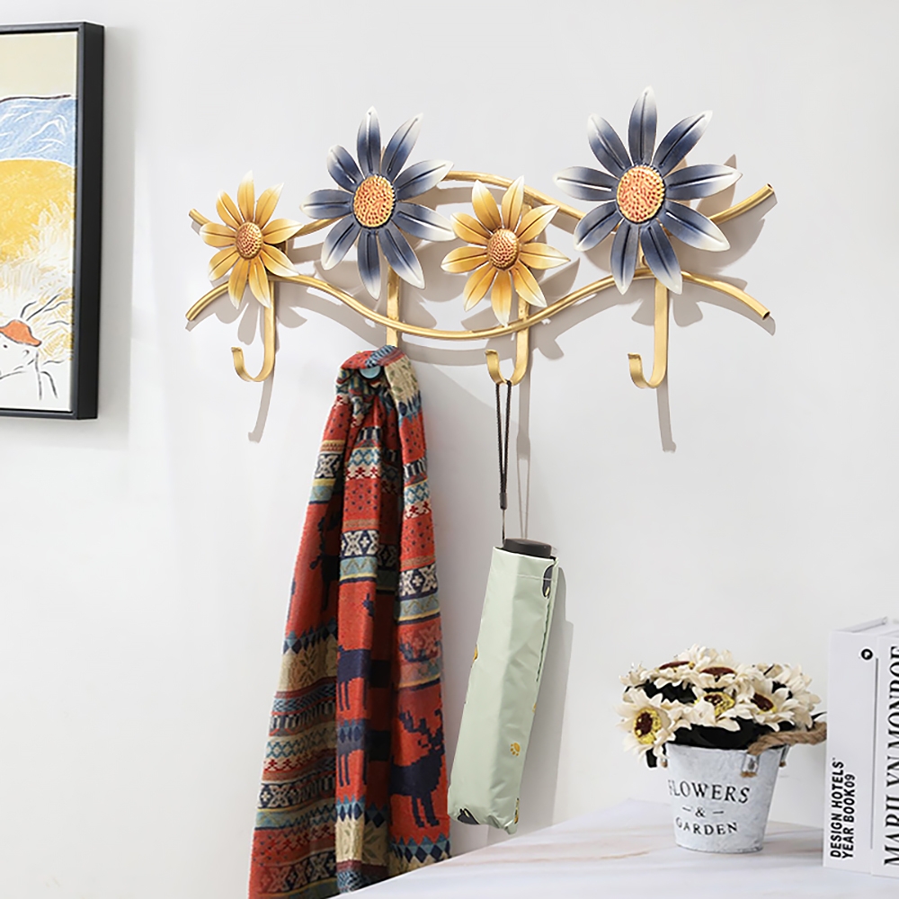 Chic Daisy Wall Mounted Coat Rack With 6 Hooks In Metal Set Of 2