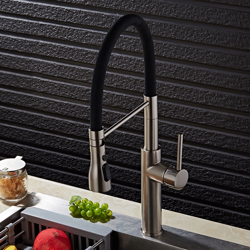Contemporary Single Hole 1-Handle Kitchen Faucet Pull-Out Spout in Brushed Nickel