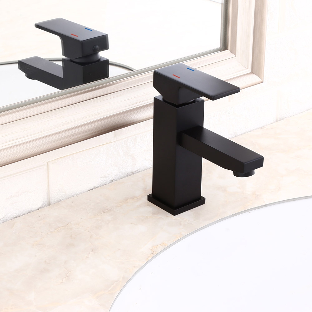 

Dree Single Hole Single Handle Brass Bathroom Sink Faucet in Matte Black