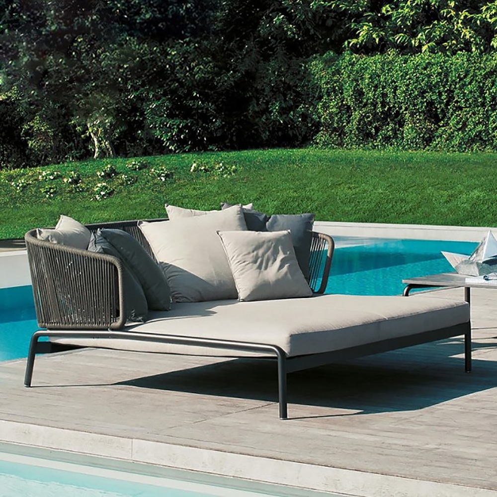 

57.1" Outdoor Daybed Patio Twin-Size Sofa Bed with Cushion Pillow