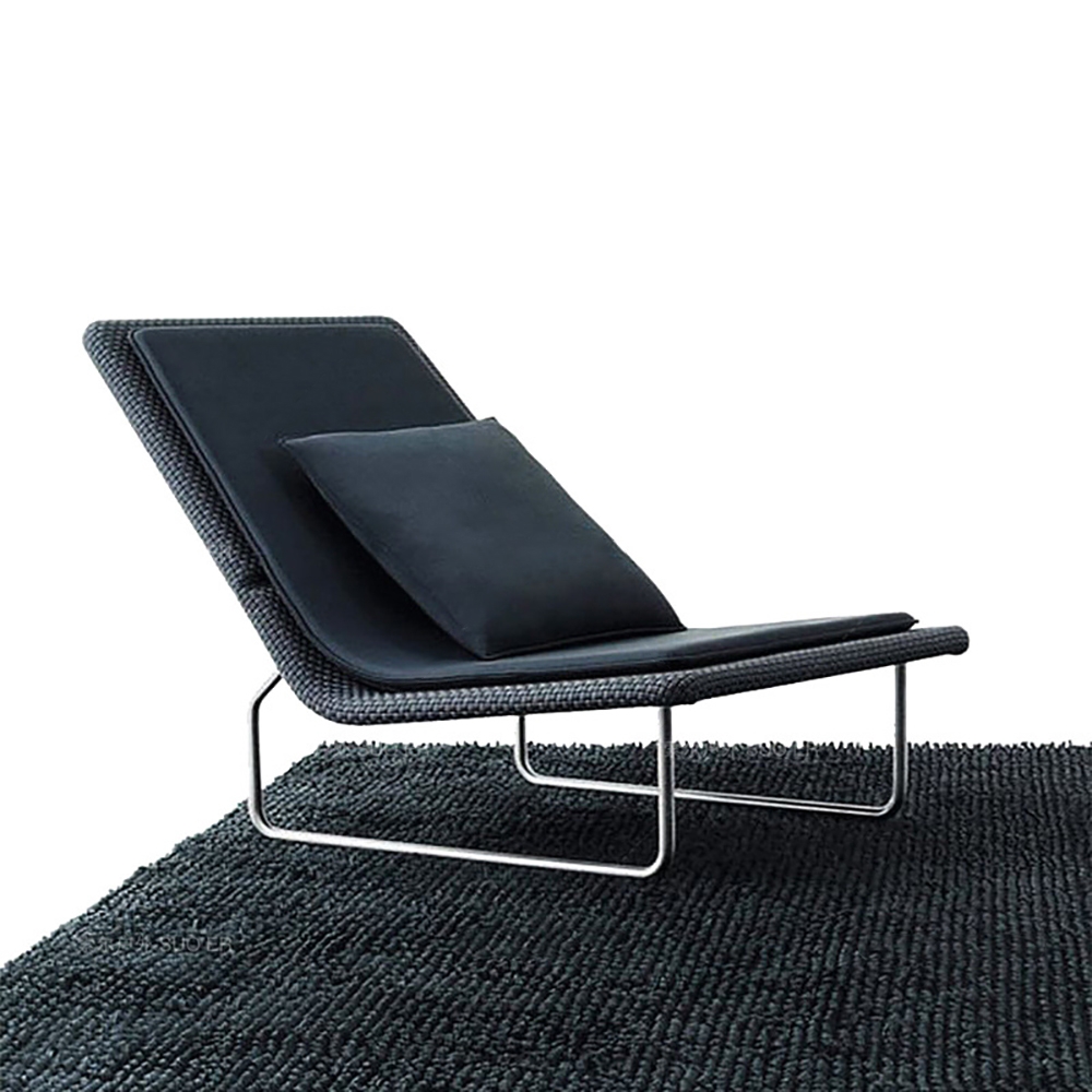 

Black Rattan Outdoor Lounge Chair Accent Chair with Aluminum Frame