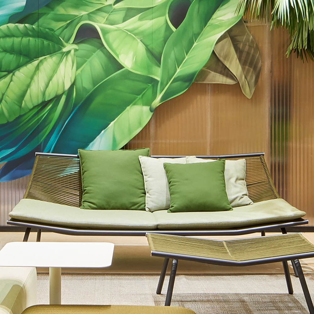 

Green Woven Rattan Bench Outdoor Sofa with 3-Seater