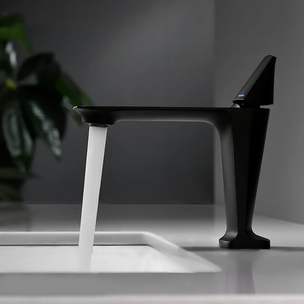 

Single Handle Solid Brass Bathroom Sink Faucet One-Hole Deck Mount Matte Black