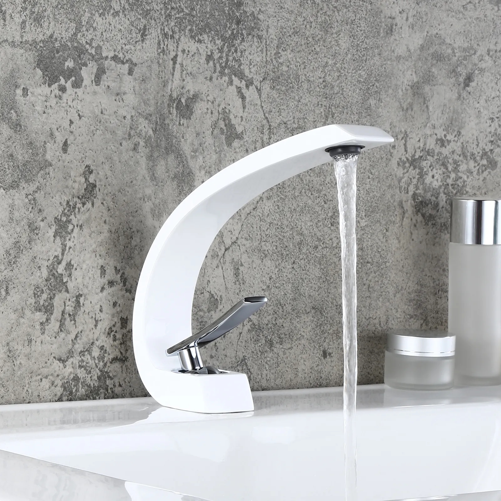 

Modern Single Hole 1-Handle C-Shaped Curved Spout Bathroom Sink Faucet with Pop Up Drain in Glossy White