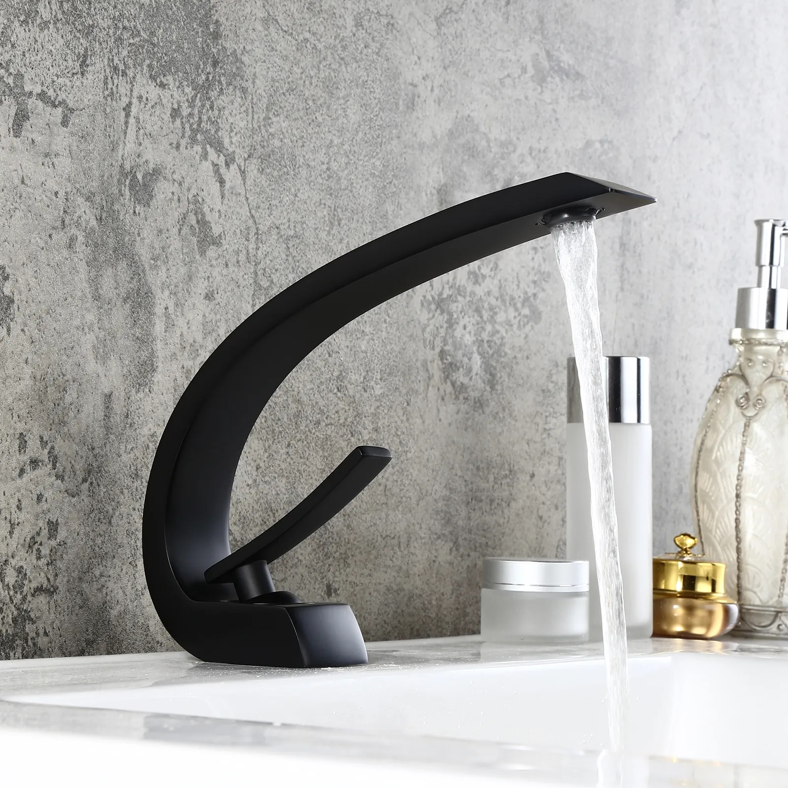Modern Single Hole 1-Handle C-Shaped Curved Spout Bathroom Sink Faucet with Pop Up Drain in Matte Black
