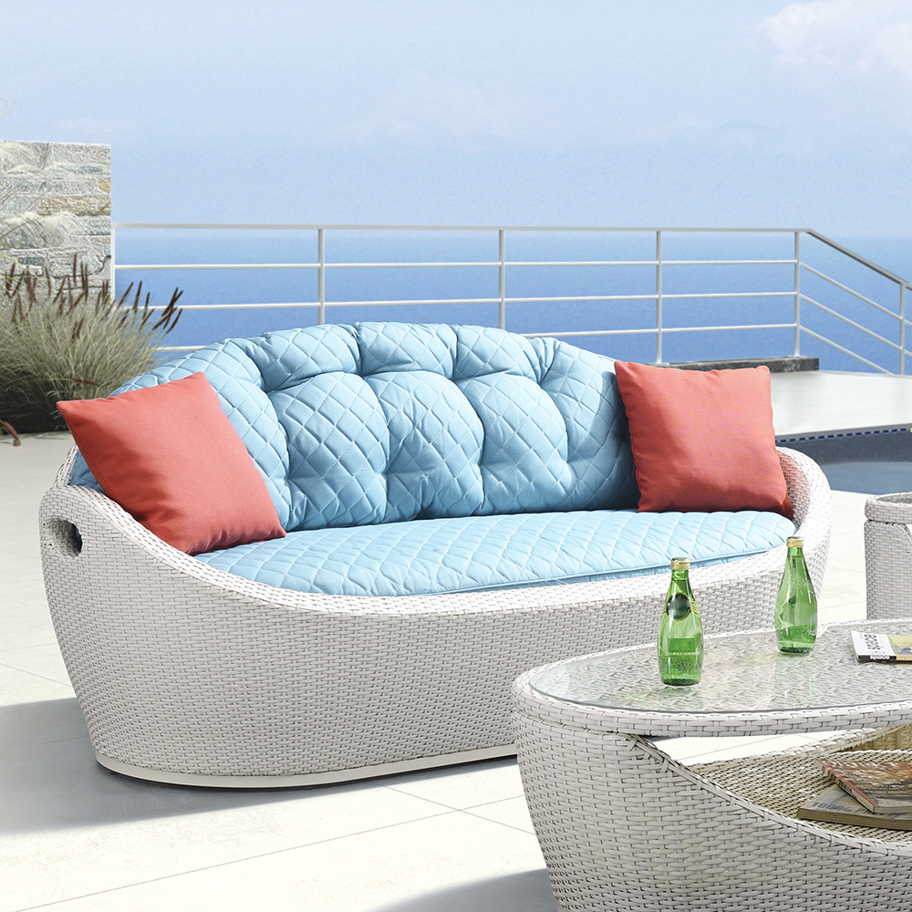 

3-Seater PE Rattan Woven Outdoor Sofa with Removable Cushion