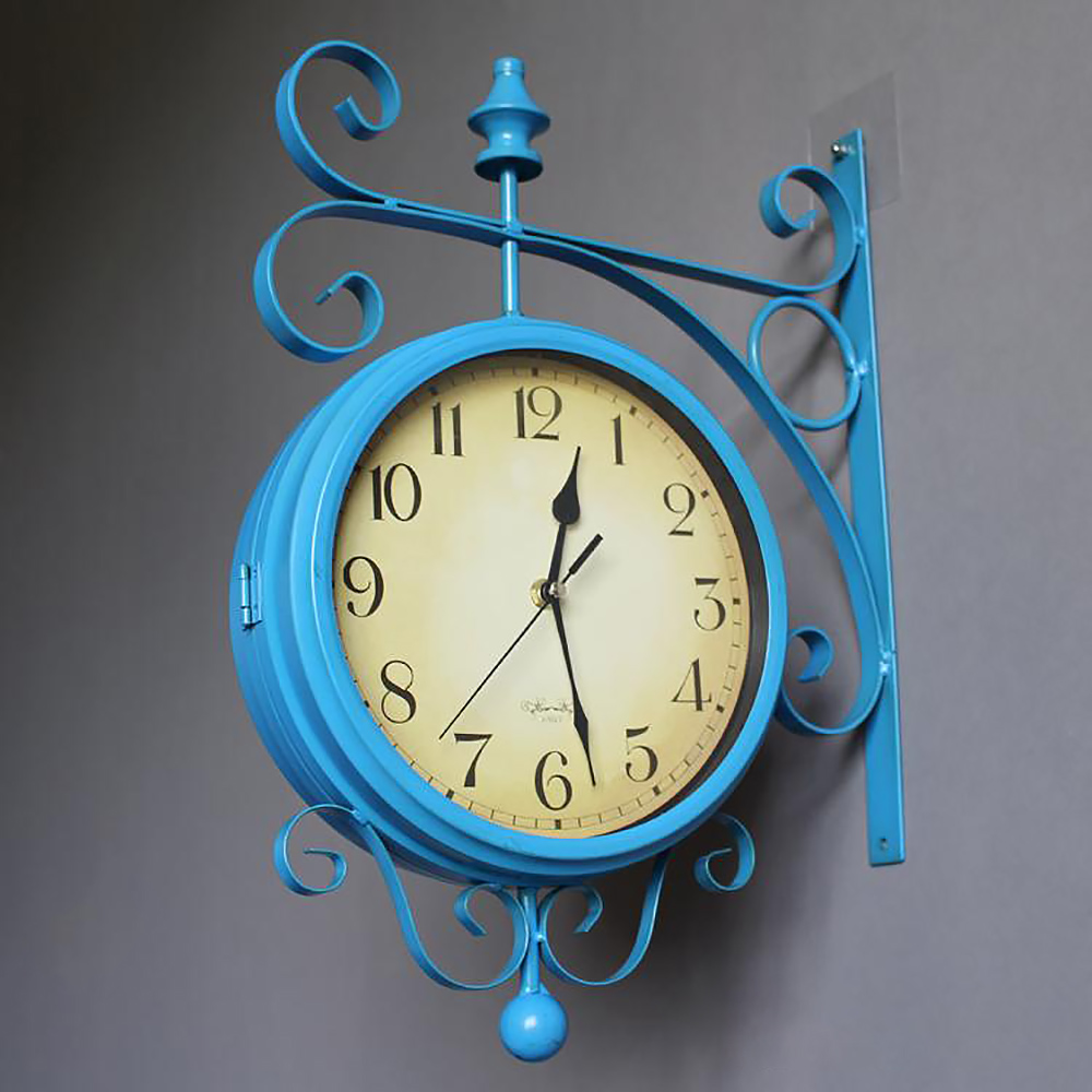 

Retro-Style Double-Sided Wall Clock with Arabic & Roman Numbers-Blue