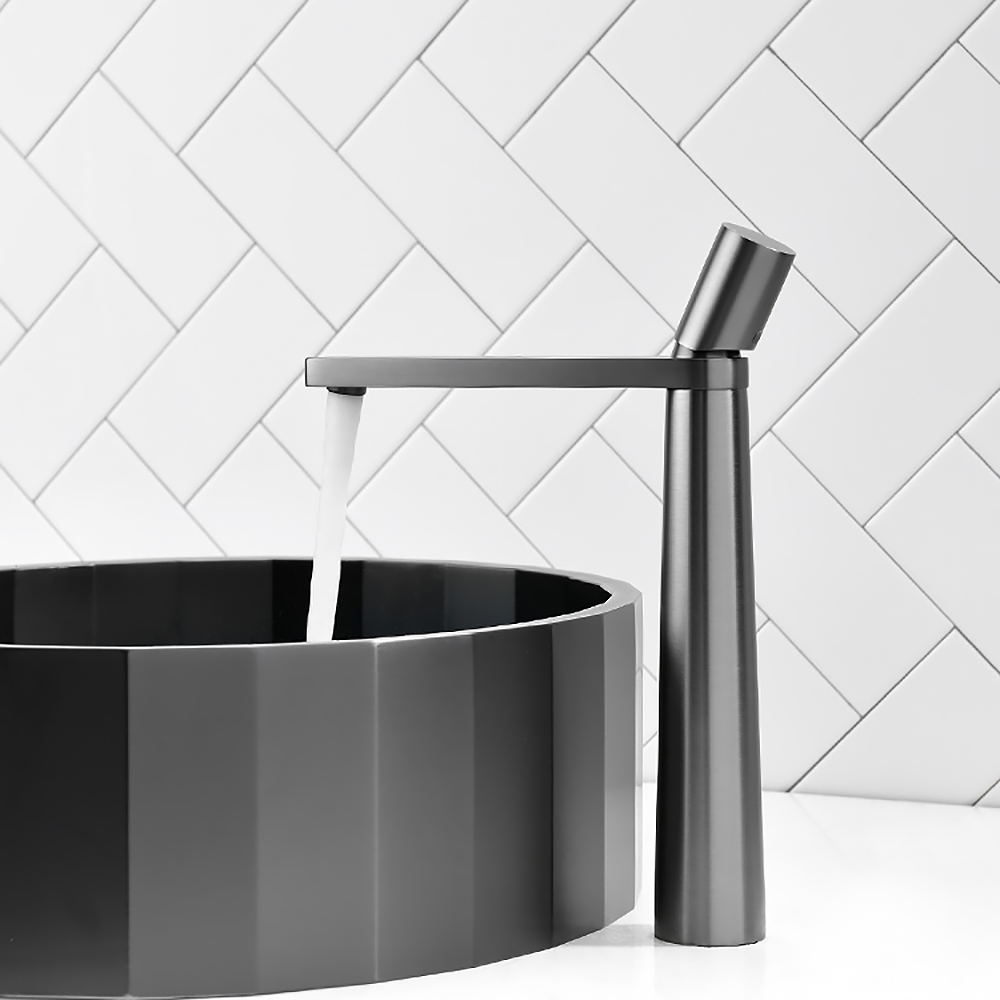 

Modern Single Hole Single Handle Brass Bathroom Vessel Sink Faucet