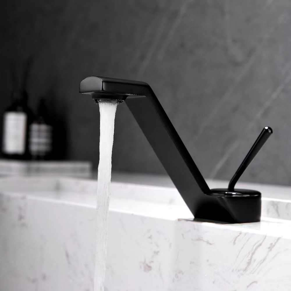 

Sink Faucet Aerated Stream Single Handle Solid Brass Matte Black