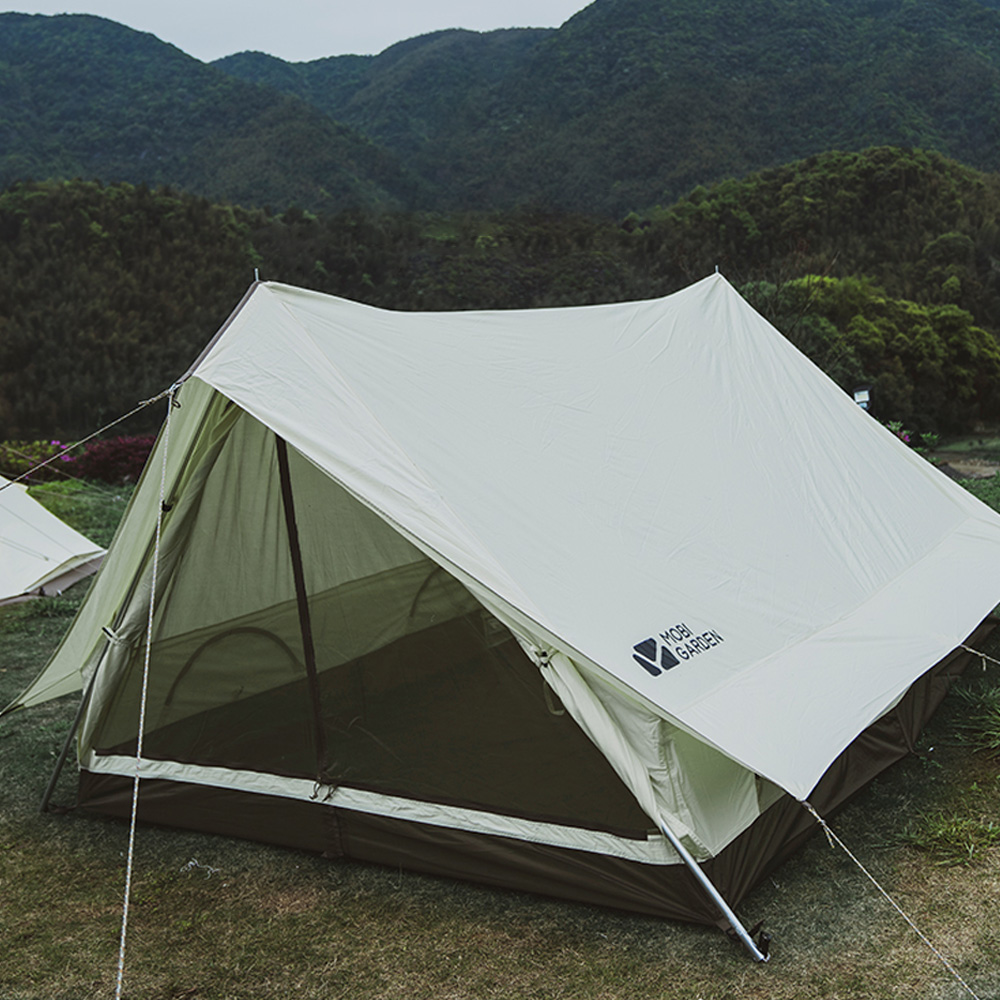 

Era 150T/C Outdoor Camping House Ridge Shaped 3 Persons Tent with TC PU2OOOmm Flysheet