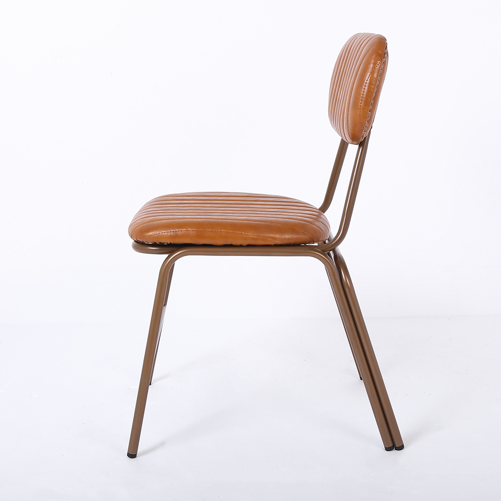 Juego de 2 sillas de comedor marrones de mediados de siglo con tapizado de piel sintética y estructura de metal