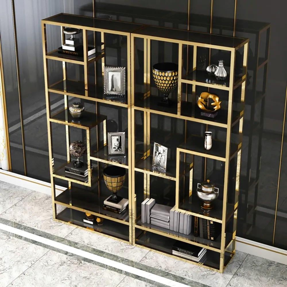 Geometrisches Bücherregal mit Luxus-Display in Gold & Schwarz