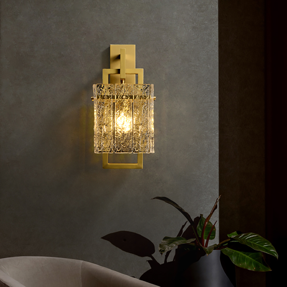 Modern 1-Light Brass Decorative Wall Sconce with Water-ripple Glass Shade