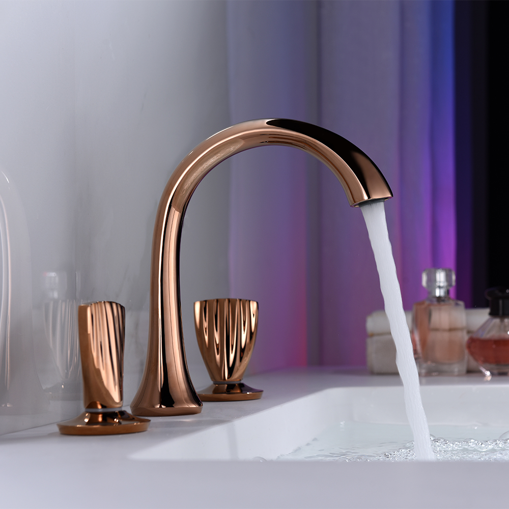 

Aerated Spout Widespread Bathroom Sink Faucet Solid Brass Shell Shaped