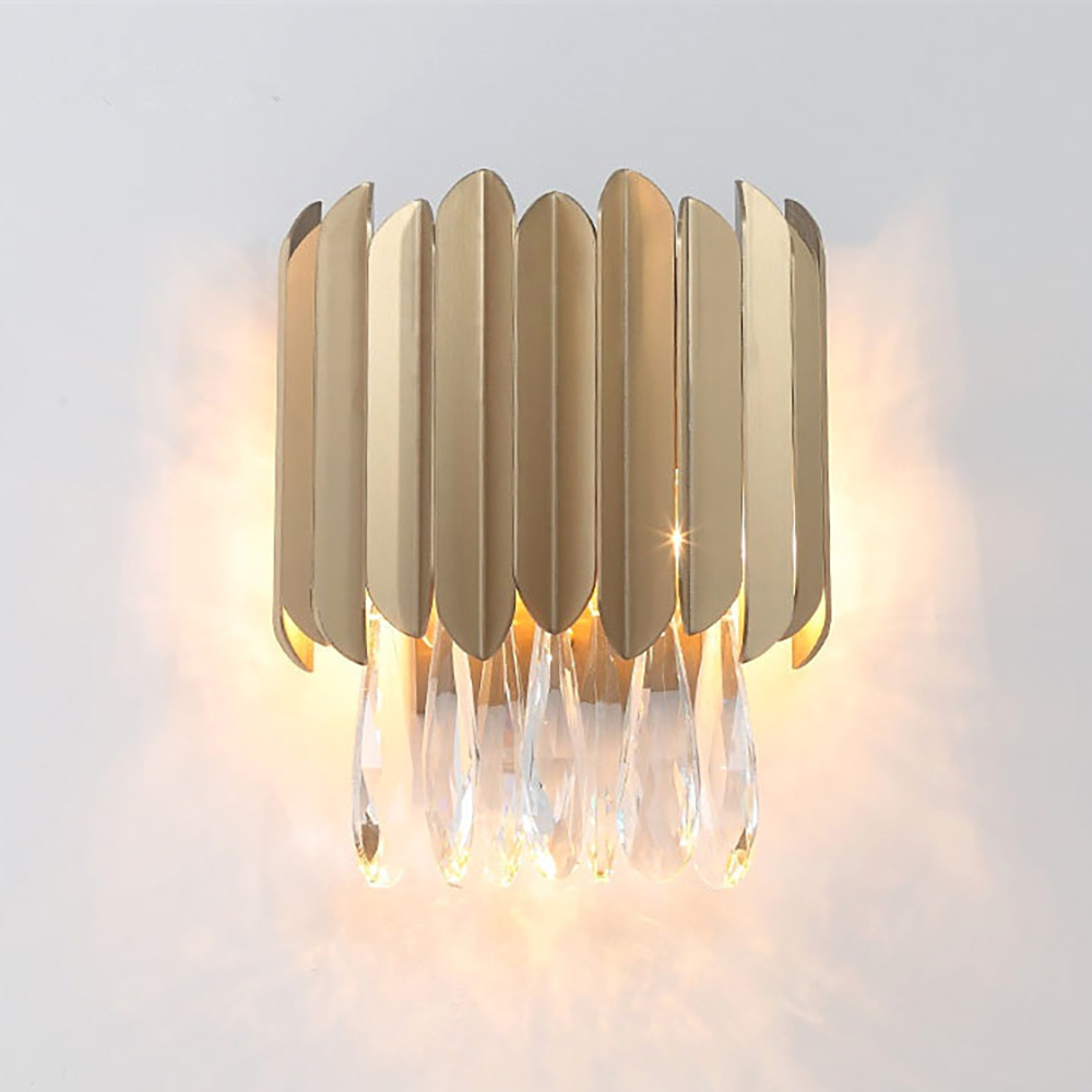 

Modern & Chic Champagne Crystal Wall Light in Round for Entryway
