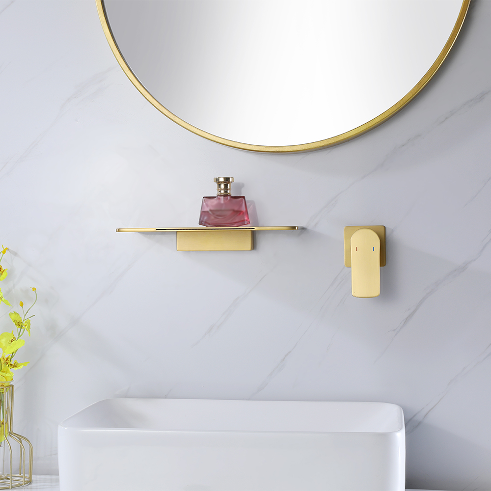 Robinet de lavabo de salle de bain en laiton massif à montage mural en forme de cascade, doré brossé