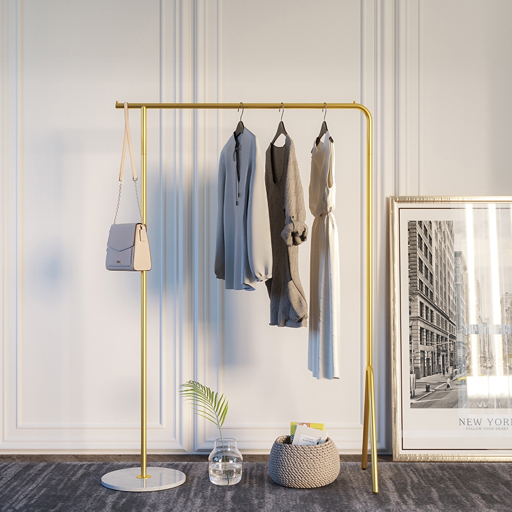 Porte-vêtements à base de marbre doré avec étagère et barre de suspension