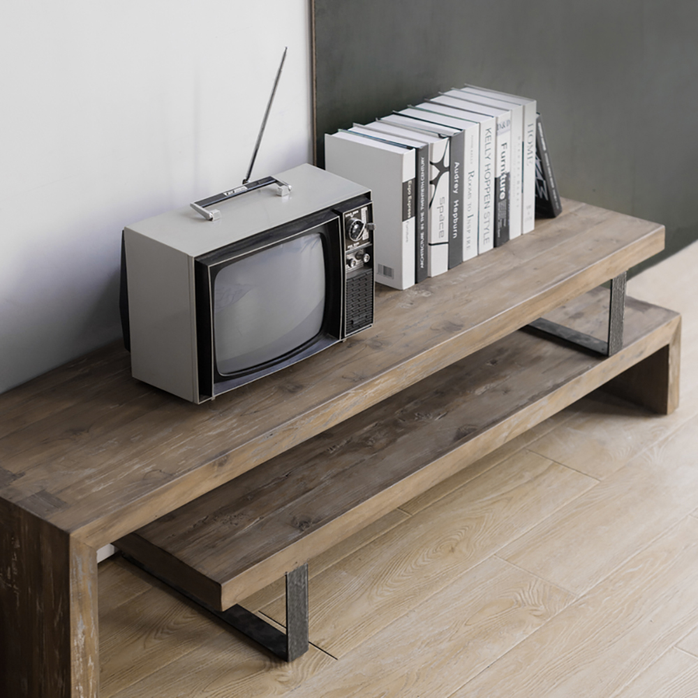 Rustikaler verstellbarer TV-Ständer aus Holz für Fernseher mit bis zu 80" offenem Speicher