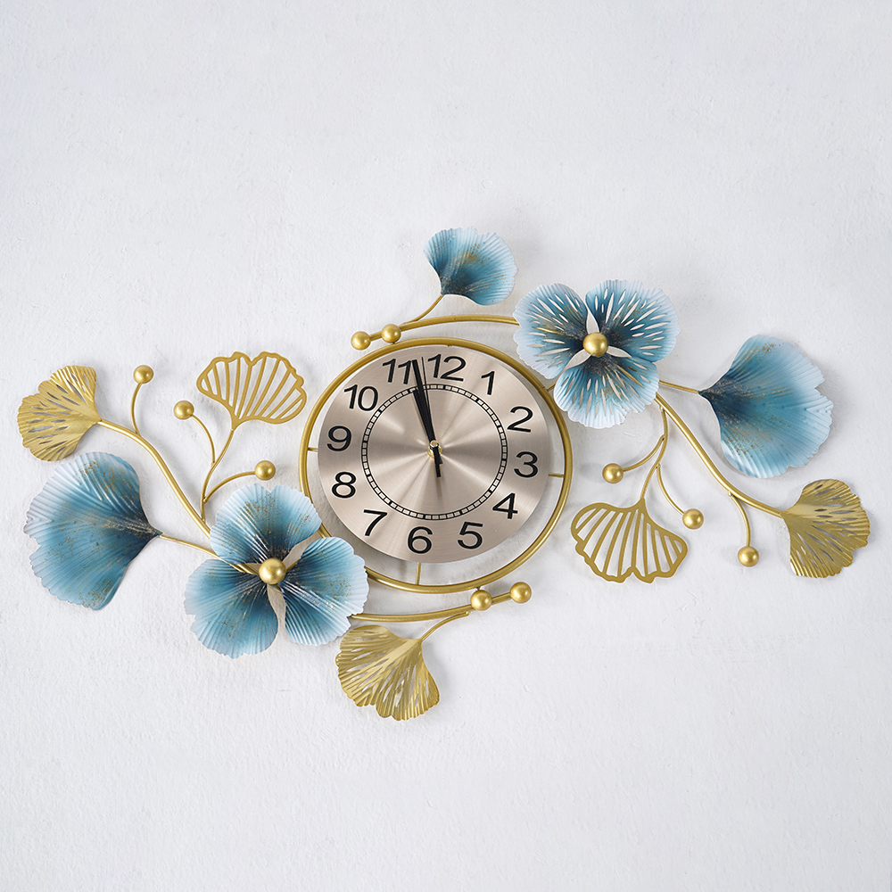 3D Light Luxury Creative Metal Ginkgo Leaves Artistic Wall Clock Home