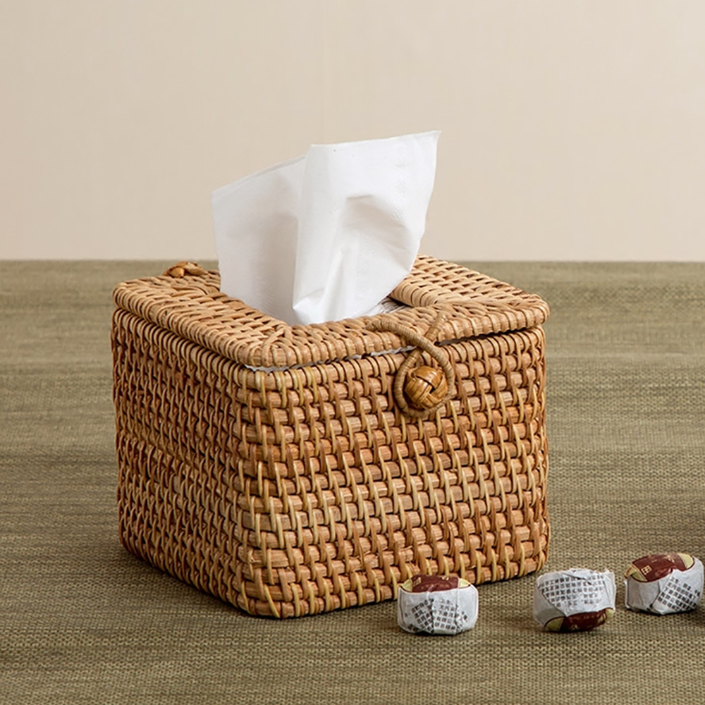 Rustic Straw Plaited Tissue Box Cover In Rattan